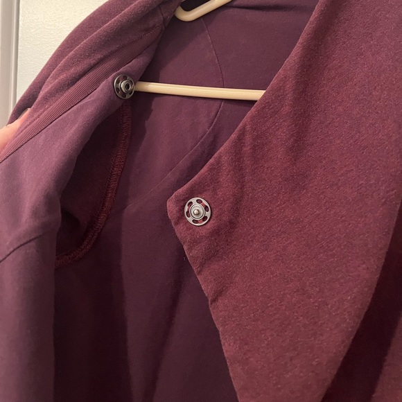 Lululemon That's A Wrap Stretch Jacket Cardigan Size 4 - Picture 9 of 10